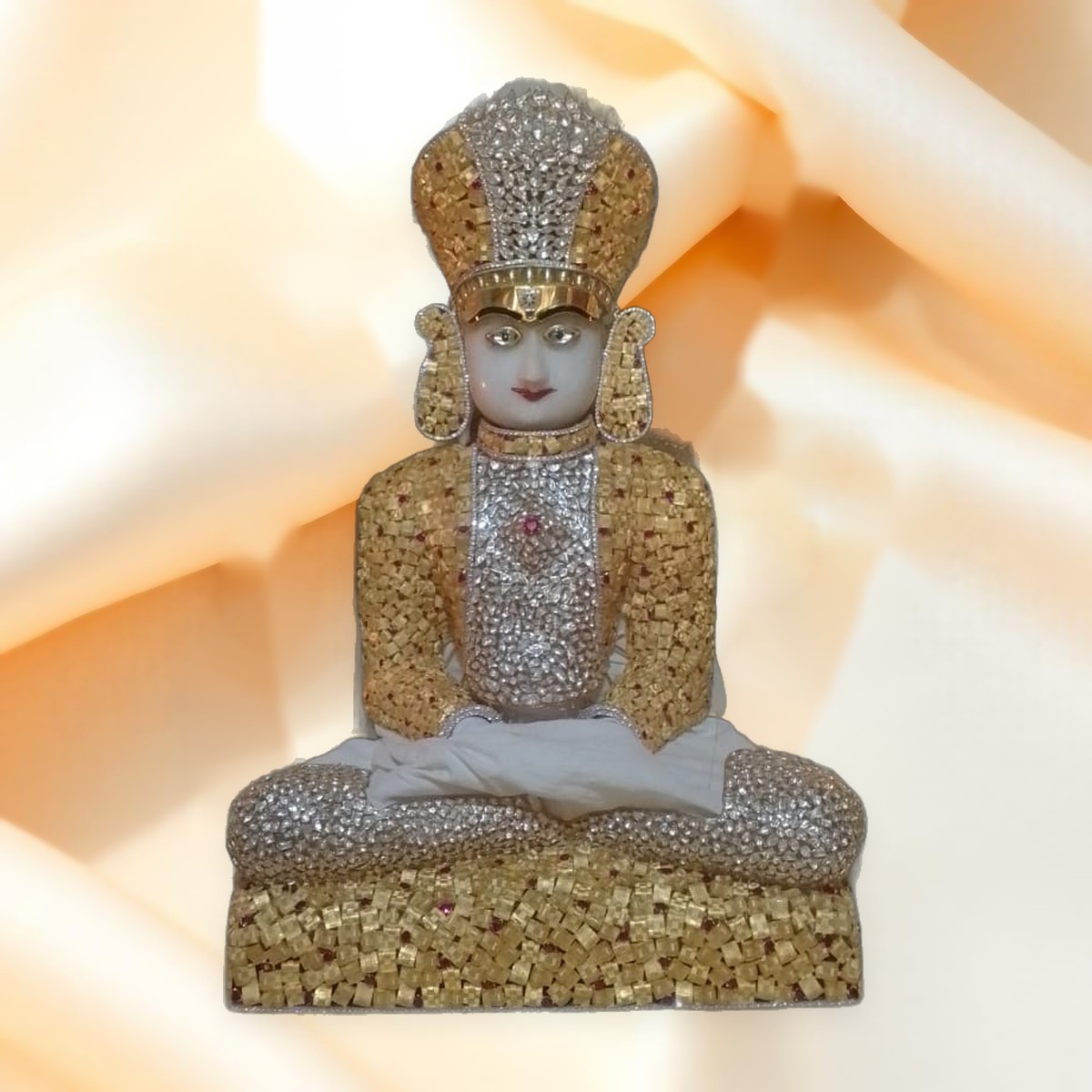 Jain Idol Aangi (Angi) — Full gold & diamond angi on the Tirthankar