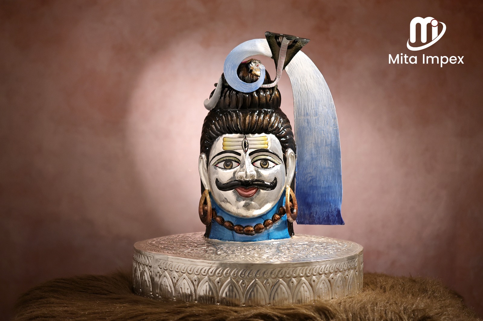 Shiv Shringar Murti — Shiv mukhauta on a chased silver base