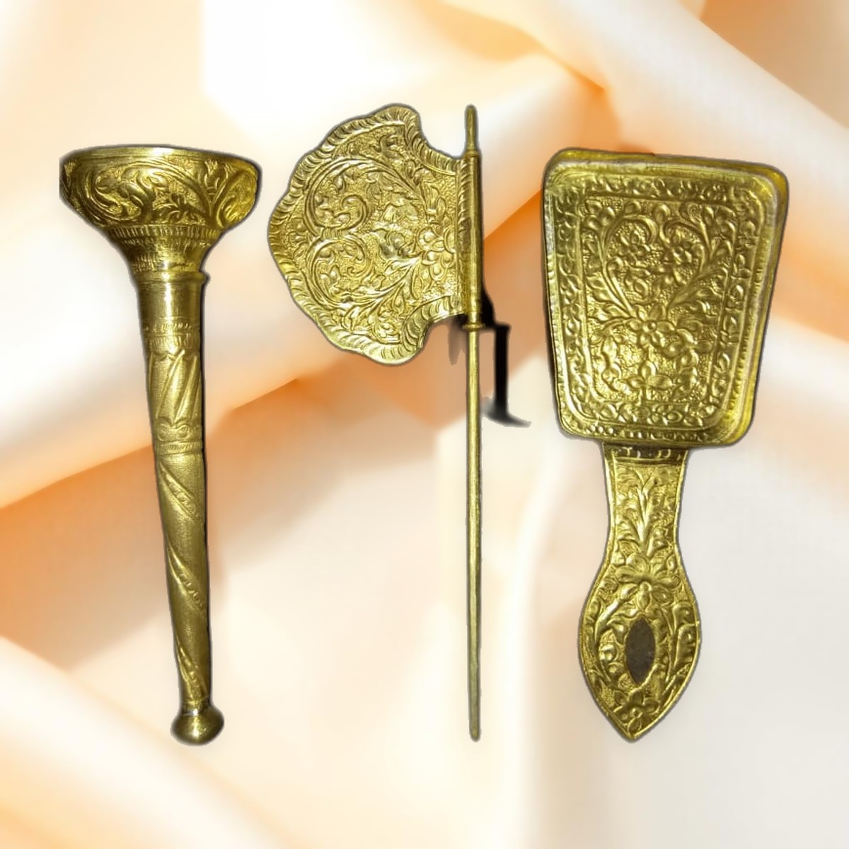 Puja Article Set — Deepak, dhoop stand & mirror